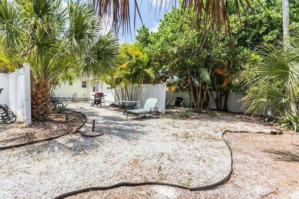 Lovely 1 Bedroom Unit Across From Lido Key Beach ساراسوتا المظهر الخارجي الصورة
