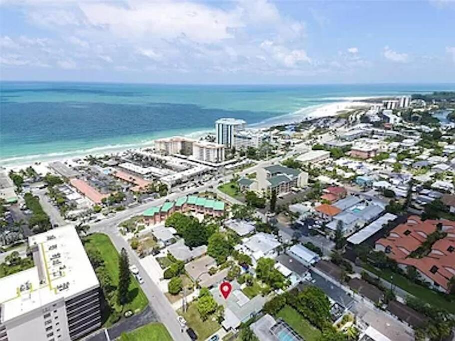 Lovely 1 Bedroom Unit Across From Lido Key Beach ساراسوتا المظهر الخارجي الصورة