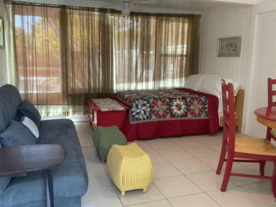 Lovely 1 Bedroom Unit Across From Lido Key Beach ساراسوتا المظهر الخارجي الصورة